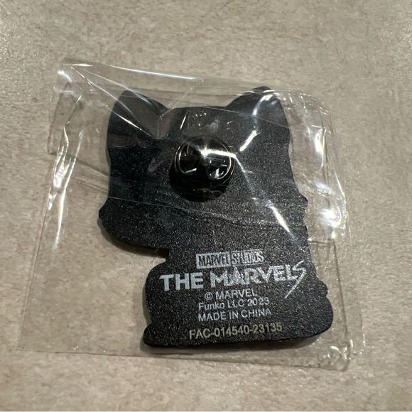 Funko Pop The Marvels Goose w Flerkittens Pin Marvel Collector Corps Exclusive - Picture 2 of 2